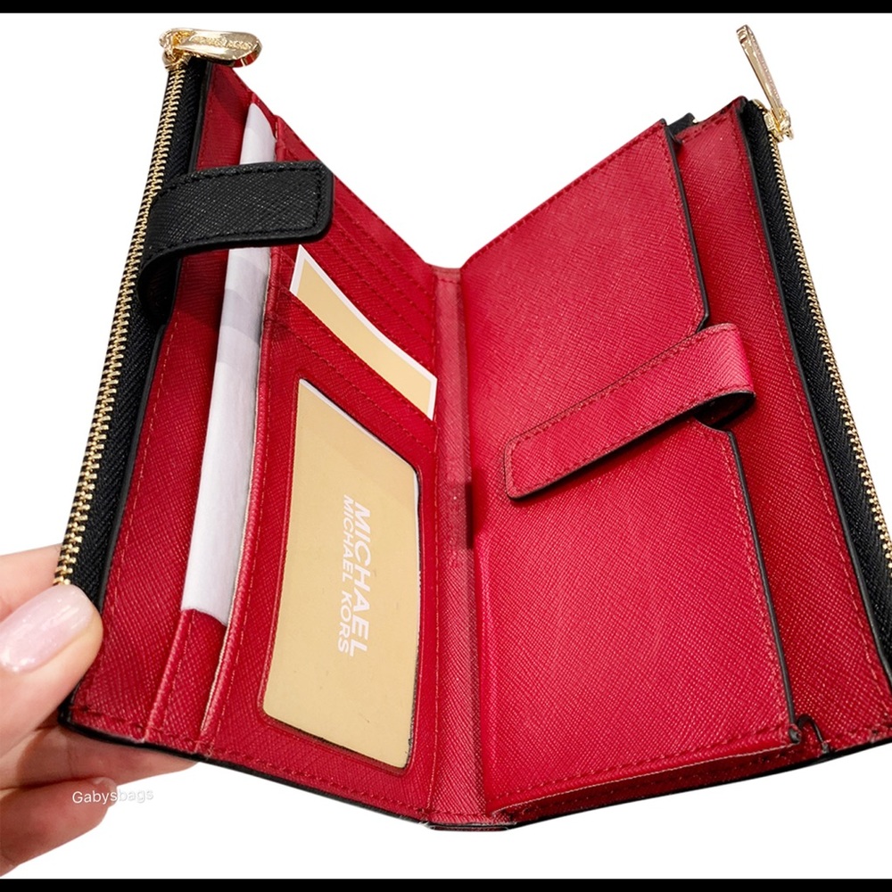 Gaby’sBags👜👛-NWT Michael Kors Wristlet 🌸 - Picture 4 of 4